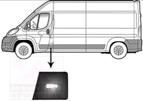 Modanatura anteriore sinistra per portiera PEUGEOT BOXER II 2006-2023, nera goffrata, con foro per luce freno, modello telaio extra lungo, nuova