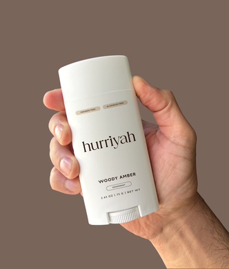 Warm Amber. Lightly Woody. Unisex.