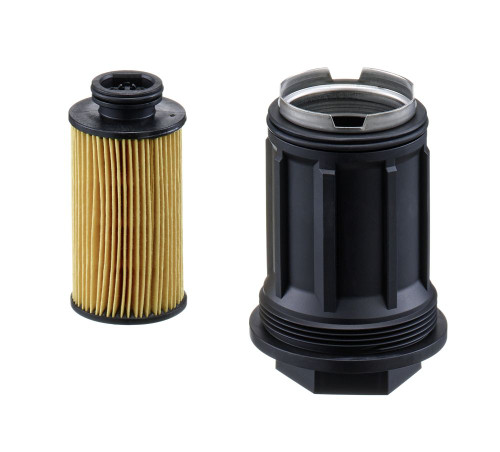 Cartucho filtrante y carcasa del filtro de urea