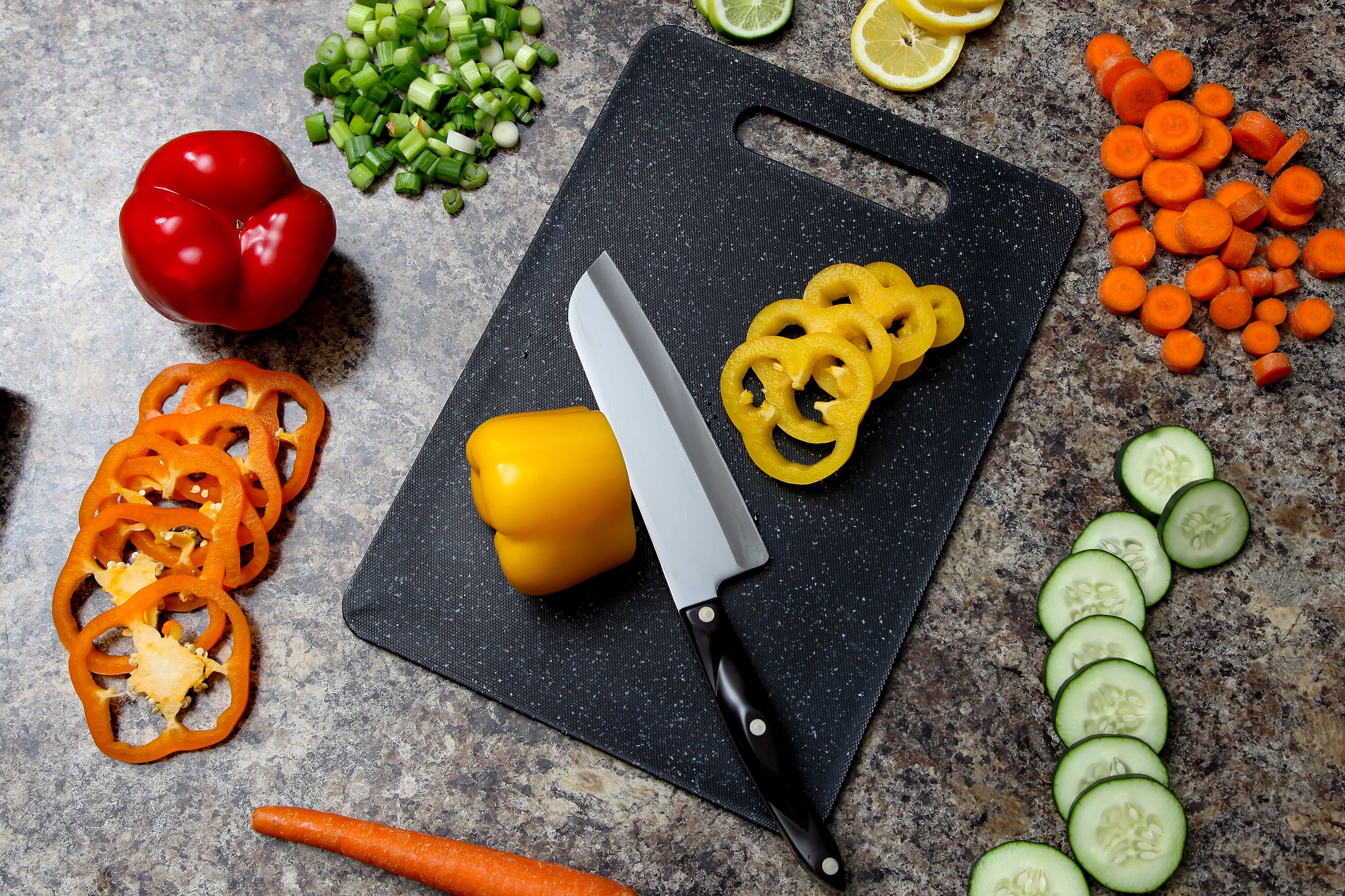 Lily's Home Kitchen Cutting Board (2-Piece Set) with Handles and in Marble  Finish