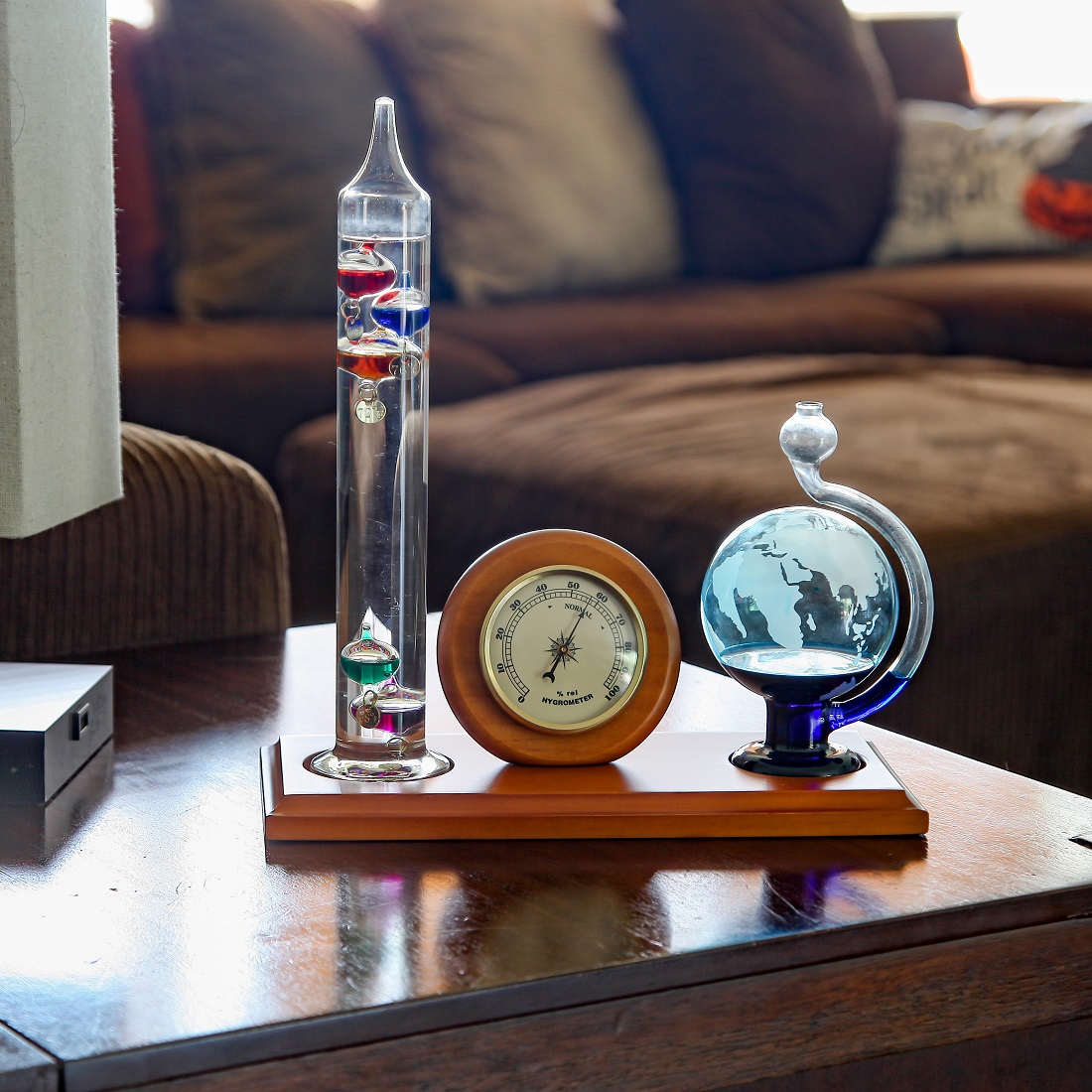 Lily's Home Analog Weather Station, with Galileo Thermometer, a Precision  Quartz Clock, and Analog Barometer and