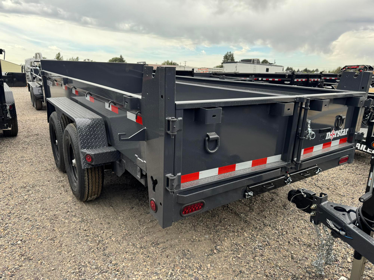 Norstar Trailers 2027 DCB 83"X16' Scissor Dump Trailer | Tandem Axle, 83X16 DCB DUMP, 20" SIDES, RAMPS, SCISSOR, TARP, 14K