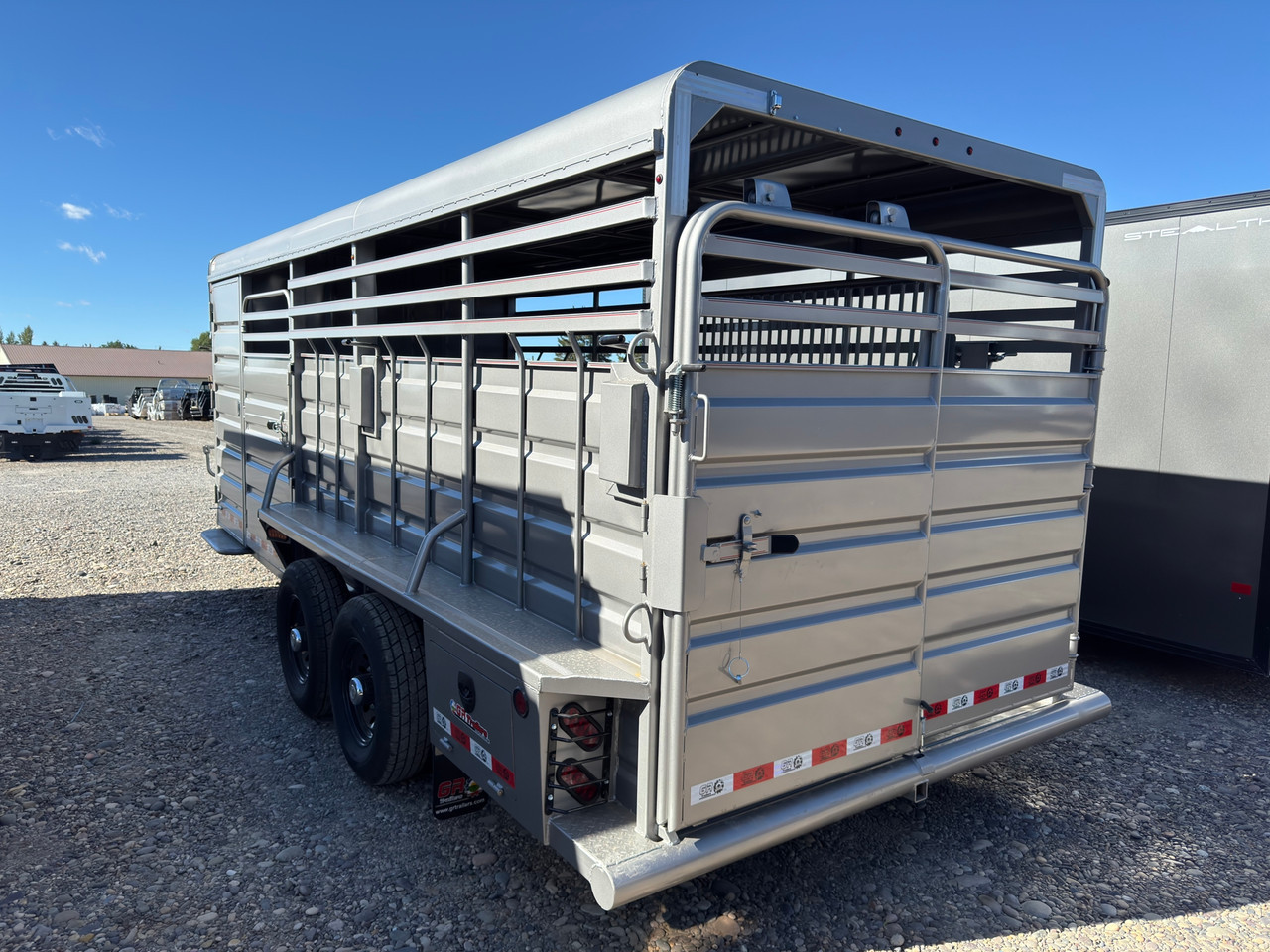 GR Trailers 2027 80"X20' Stock Combo Trailer | Tandem Axle 14K, SMOOTH RUBBER FLOOR, ESCAPE 48", 4' DOUBLE DOOR TACK, SWING OUT SADDLE RK, FULL SWING SLIDE REAR GATE