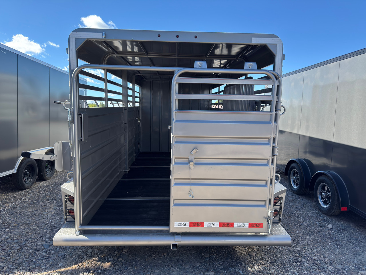GR Trailers 2027 80"X20' Stock Combo Trailer | Tandem Axle 14K, SMOOTH RUBBER FLOOR, ESCAPE 48", 4' DOUBLE DOOR TACK, SWING OUT SADDLE RK, FULL SWING SLIDE REAR GATE
