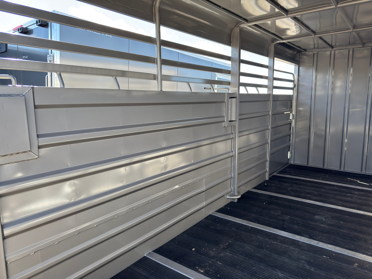 GR Trailers 2027 80"X20' Stock Combo Trailer | Tandem Axle 14K, SMOOTH RUBBER FLOOR, ESCAPE 48", 4' DOUBLE DOOR TACK, SWING OUT SADDLE RK, FULL SWING SLIDE REAR GATE