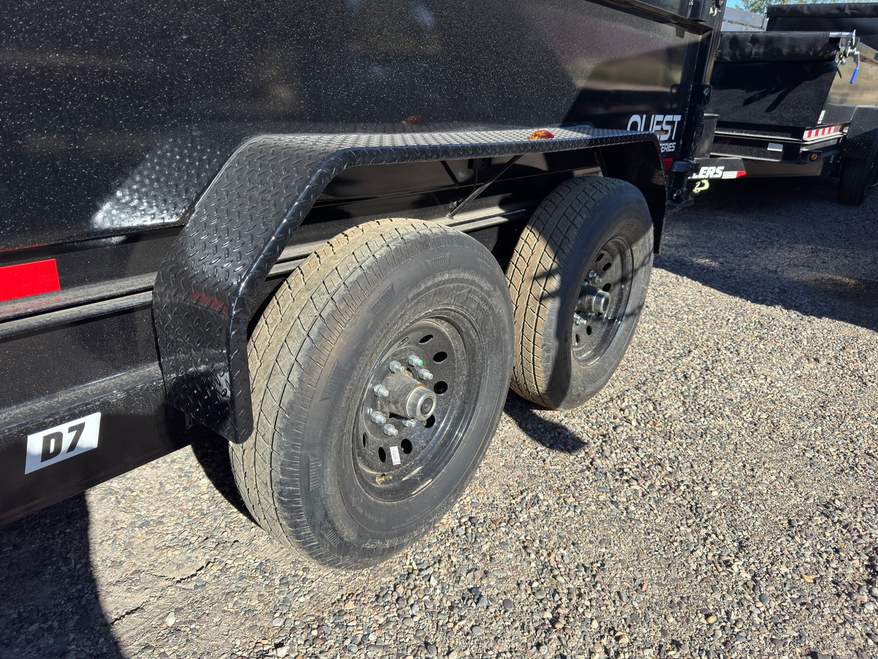 P.J. Trailers 2027 D7 83"X14' Scissor Dump Trailer | Tandem Axle 14K, 6" Channel, 24" Sides, Spreader Gate, Scissor Lift, Tarp Kit, Slide In Ramps