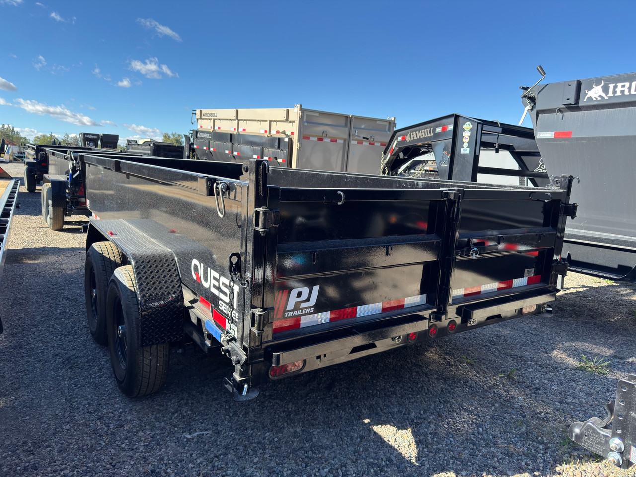 P.J. Trailers 2027 D7 83"X14' Scissor Dump Trailer | Tandem Axle 14K, 6" Channel, 24" Sides, Spreader Gate, Scissor Lift, Tarp Kit, Slide In Ramps