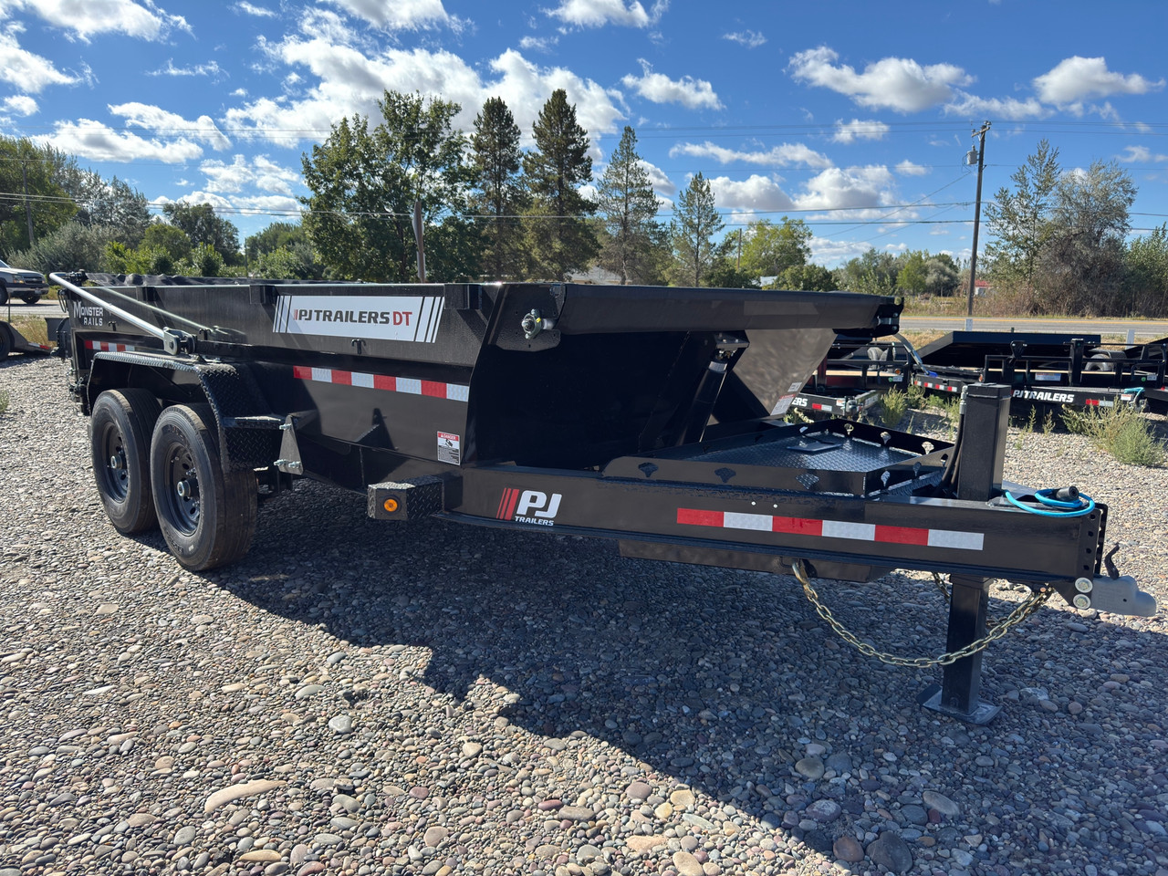P.J. Trailers 2027 DT 83"X14' Telescopic Dump Trailer | Tandem Axle 14K, Low Profile, 24" Sides, 7ga Floors, Hydraulic Jack, Solar Charger