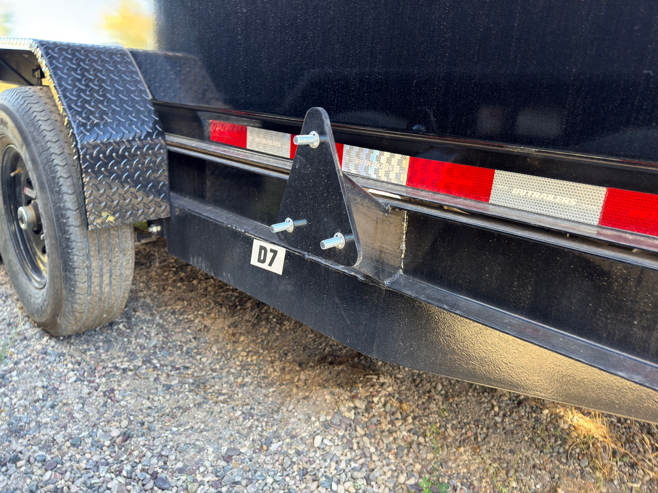 P.J. Trailers 2027 D7 83"X14' Scissor Dump Trailer | Tandem Axle 14K, 6" Channel, 48" Sides, Spreader Gate, Scissor Lift, Tarp Kit, Slide In Ramps