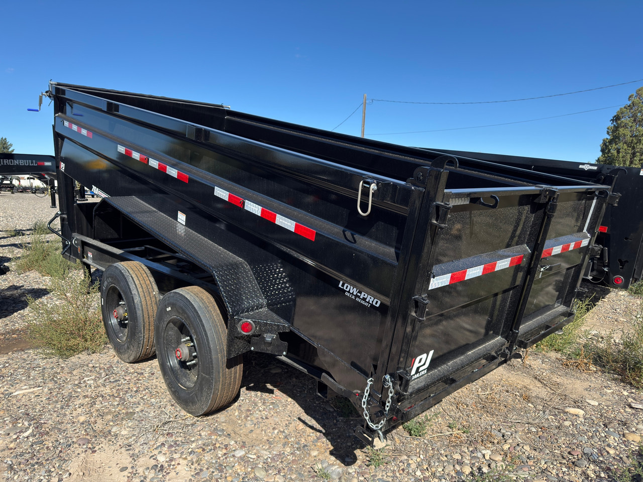 P.J. Trailers 2027 DE 83"X16' Low Profile Dump Trailer | Tandem Axle 20K, 10K MANUAL JACKS, Scissor Lift, 7ga Floor, Tarp Kit, Slide In Ramps, Torsion Axles