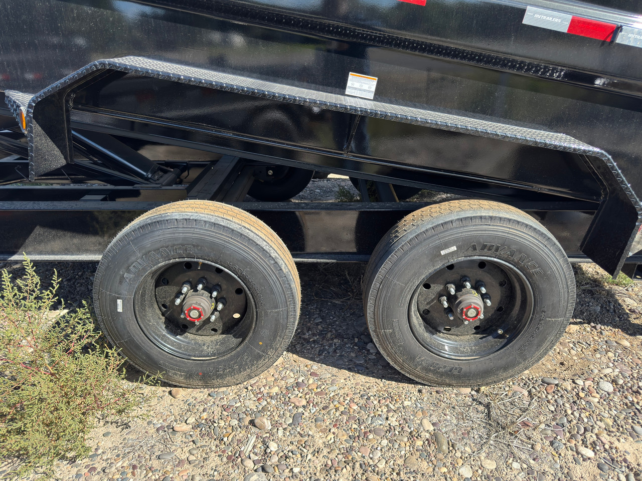 P.J. Trailers 2027 DE 83"X16' Low Profile Dump Trailer | Tandem Axle 20K, 10K MANUAL JACKS, Scissor Lift, 7ga Floor, Tarp Kit, Slide In Ramps, Torsion Axles