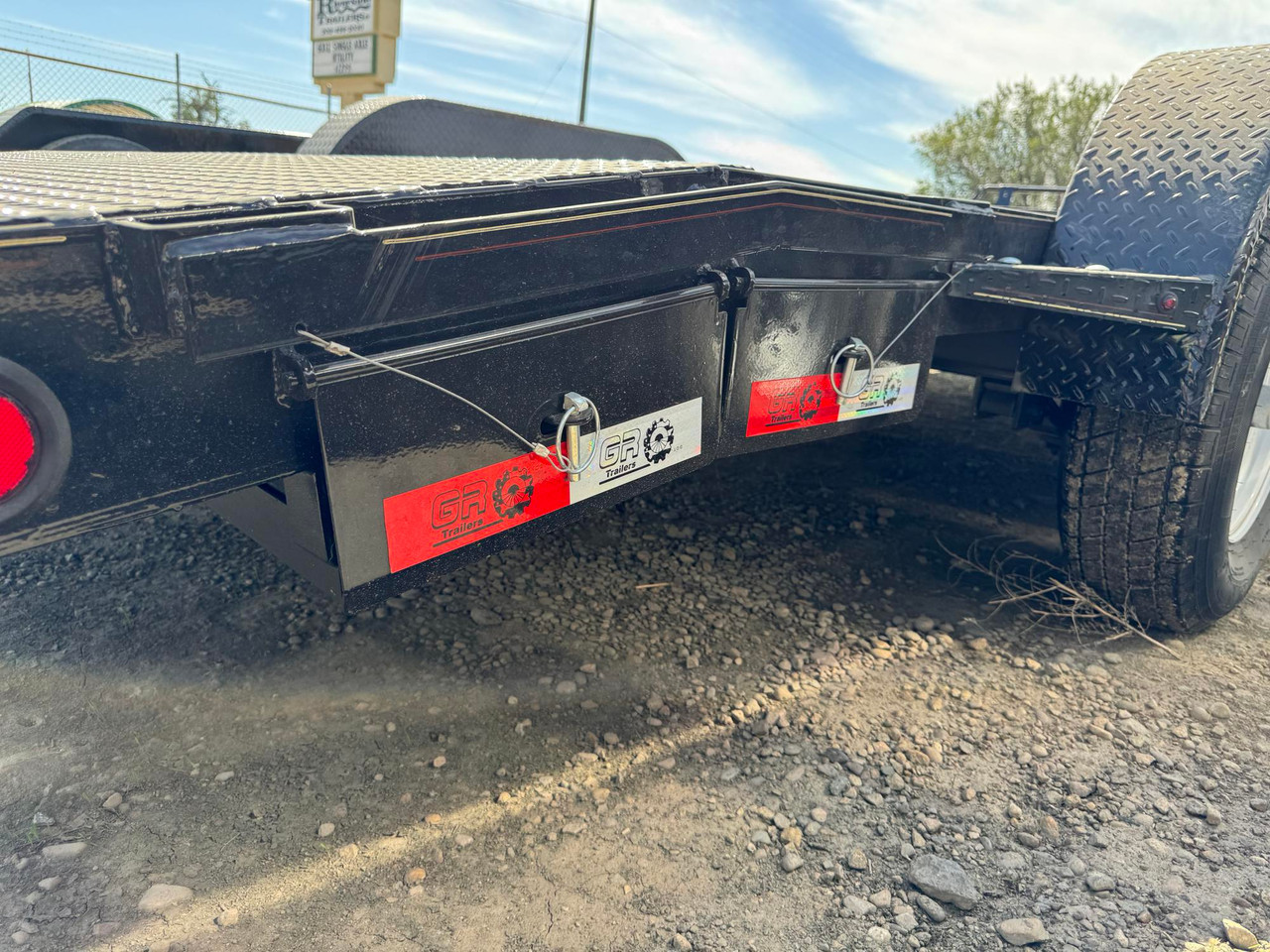 GR Trailers 2026 82"X18' Car Hauler Trailer | Tandem Axle 14K, 6" Channel Frame, Dovetail, Slide In Ramps