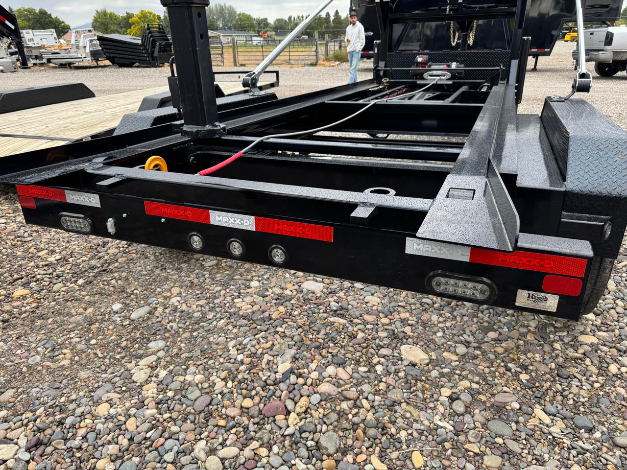 Maxx-D Trailers 2027 RSX 83"X16' Roll Off Trailer | Tandem Axle 20K, ADJUSTABLE 14 TO 16 FT BIN PLACEMENT, SYTHETIC ROPE, WIRELESS REMOTE, ELECTRIC TARP, SPARE