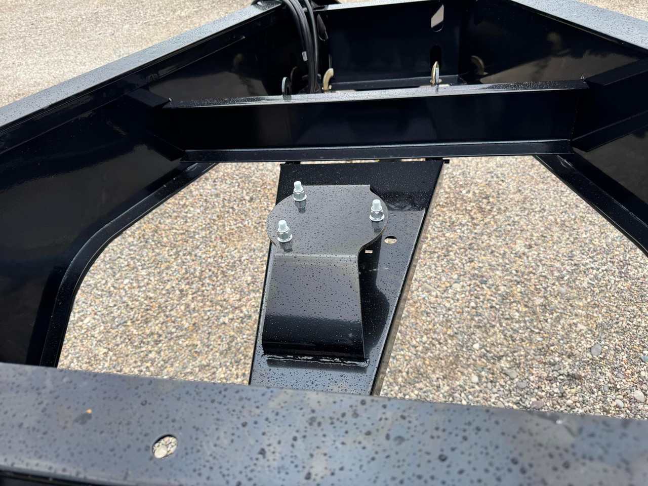 Maxx-D Trailers 2027 RSX 83"X16' Roll Off Trailer | Tandem Axle 20K, ADJUSTABLE 14 TO 16 FT BIN PLACEMENT, SYTHETIC ROPE, WIRELESS REMOTE, ELECTRIC TARP, SPARE