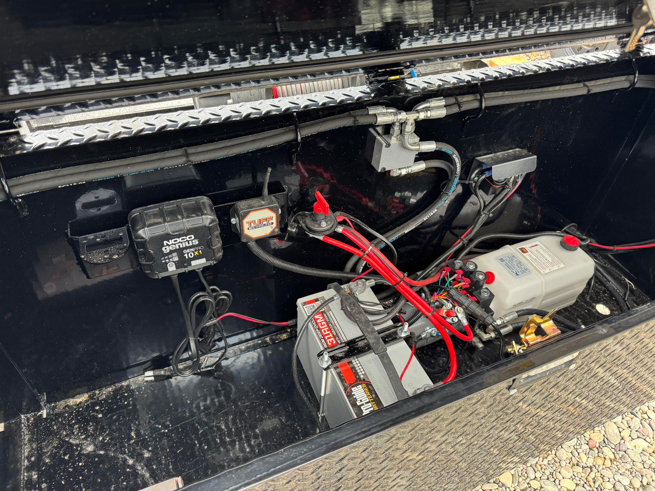 Maxx-D Trailers 2027 RSX 83"X16' Roll Off Trailer | Tandem Axle 20K, ADJUSTABLE 14 TO 16 FT BIN PLACEMENT, SYTHETIC ROPE, WIRELESS REMOTE, ELECTRIC TARP, SPARE