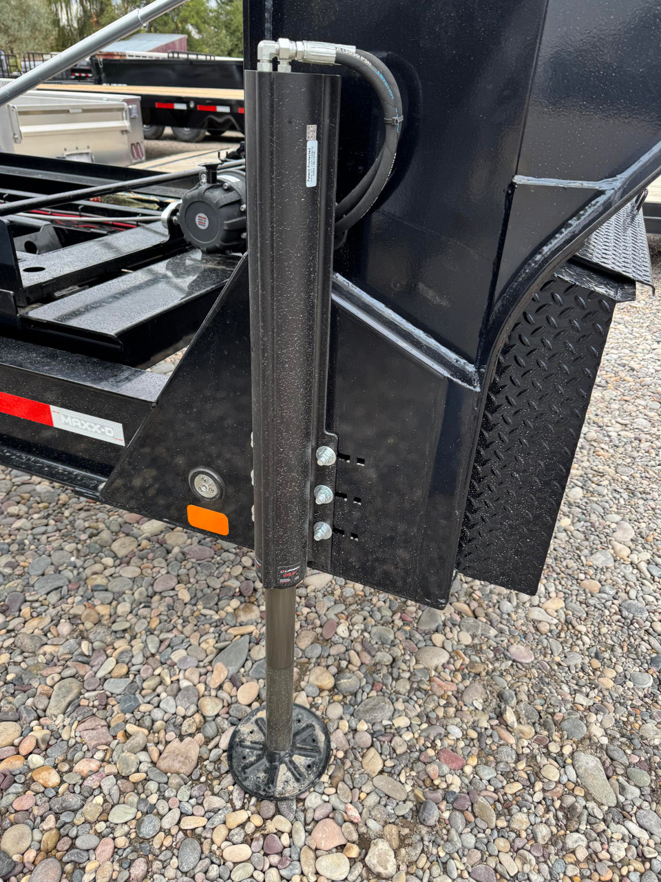 Maxx-D Trailers 2027 RSX 83"X16' Roll Off Trailer | Tandem Axle 20K, ADJUSTABLE 14 TO 16 FT BIN PLACEMENT, SYTHETIC ROPE, WIRELESS REMOTE, ELECTRIC TARP, SPARE