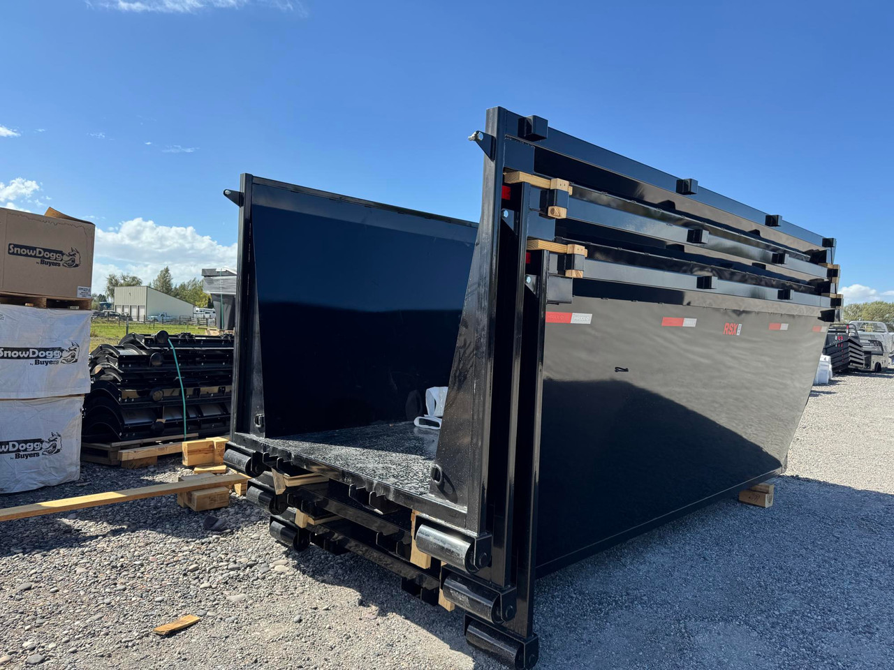 Maxx-D Trailers 2027 RSX 16' Roll Off Bin | 16' BIN, 6' TALL SIDES, 10 GUAGE FLOOR AND SIDES