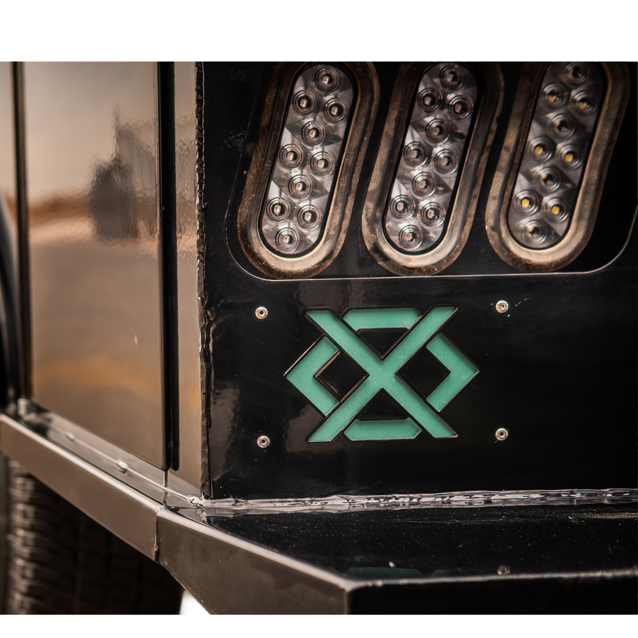 Legend X Titan Service Body | Multiple Bed Sizes