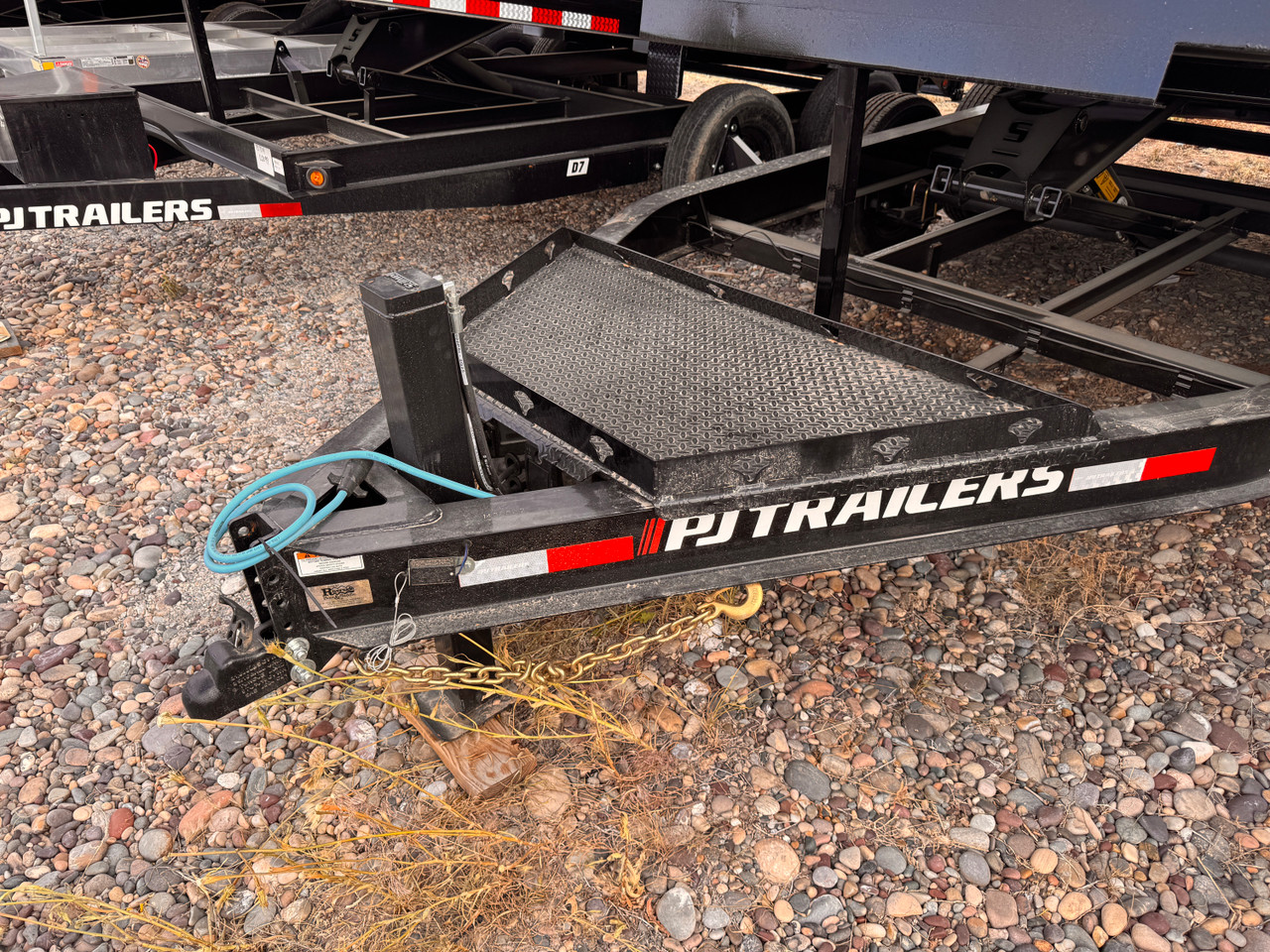 P.J. Trailers 2027 DM 83"X14' Scissor Dump Trailer | Tandem Axle 14K, Hydraulic Jack, 2 Way Spreader Gate, XL Storage Box, Tarp Kit, Rear Stabilizing Stands