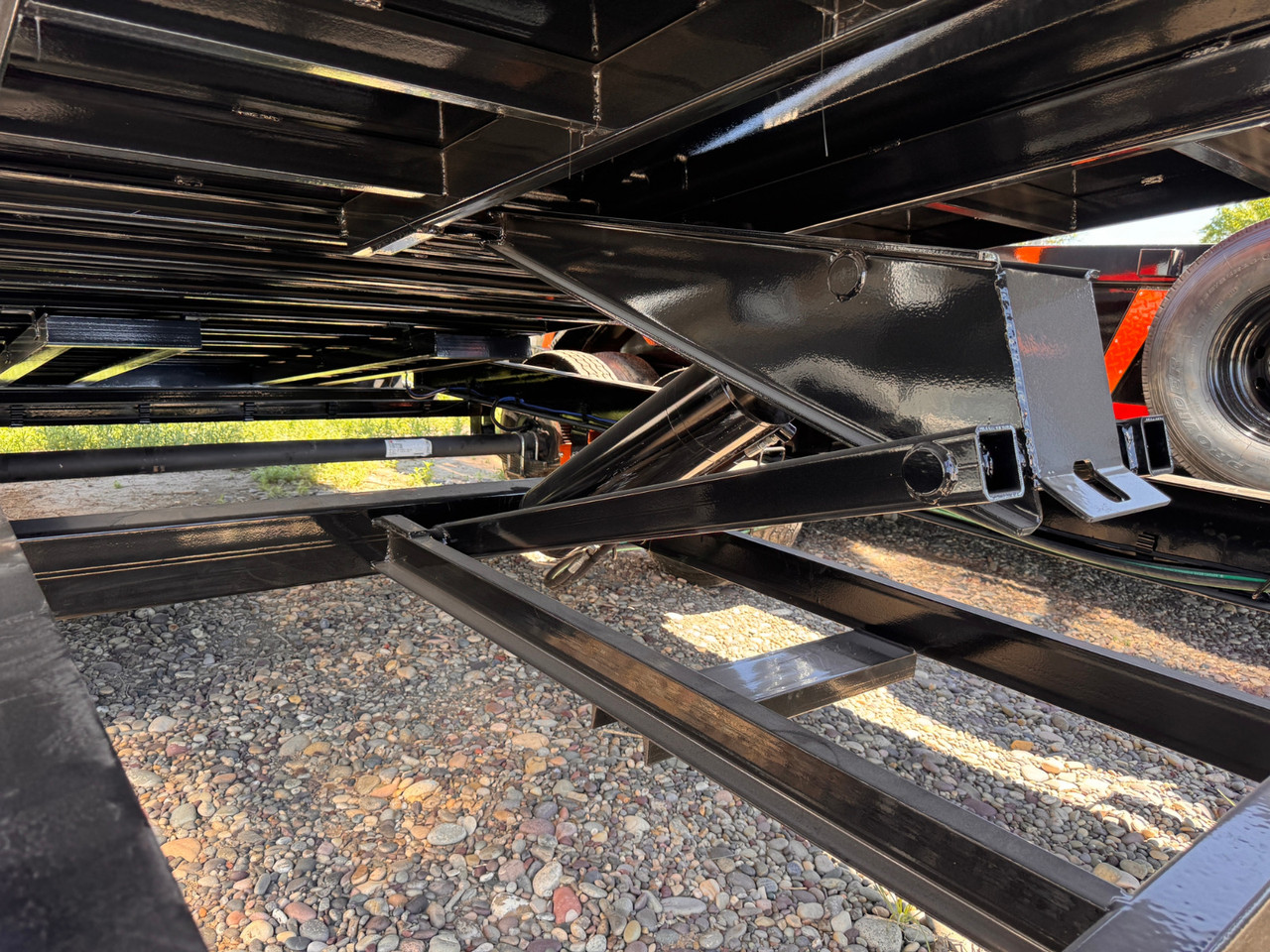 Raw Maxx Trailers 2026 LPX 83"X16' Scissor Dump Trailer | Tandem Axle 16K, 36" Sides, 8 Guage Floor, XL Tongue Box, Tarp Kit, 2 Way Spreader Gate, Slide In Ramps
