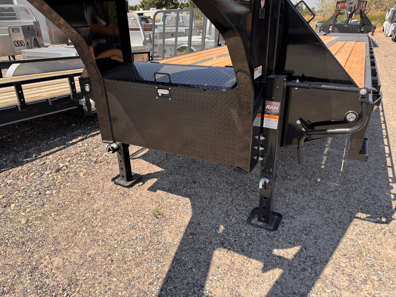 Maxx-D Trailers 2027 LDX 102"X32' Deckover Flatbed | Tandem Axle 25.99K, TANDEM DUAL FLATBED, MAXXD-OUT RAMPS