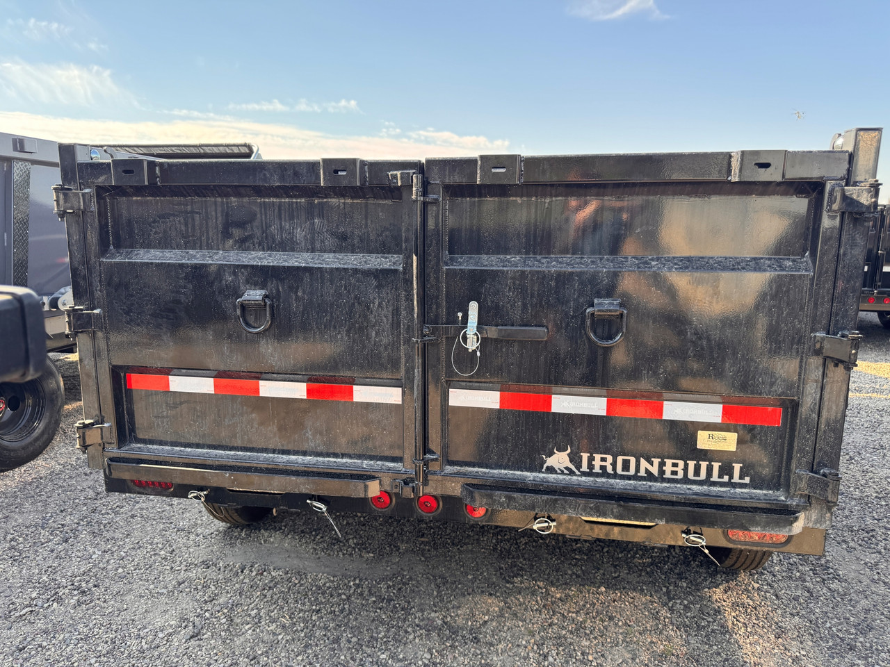 Iron Bull Trailers 2027 DTG 83"X16' Scissor Dump Trailer | Tandem Axle 14K, 24" Sides, 7 Ga Floor, Aluminum Ramps, Tarp Kit, Spare Mount, 2 Way Spreader Gate