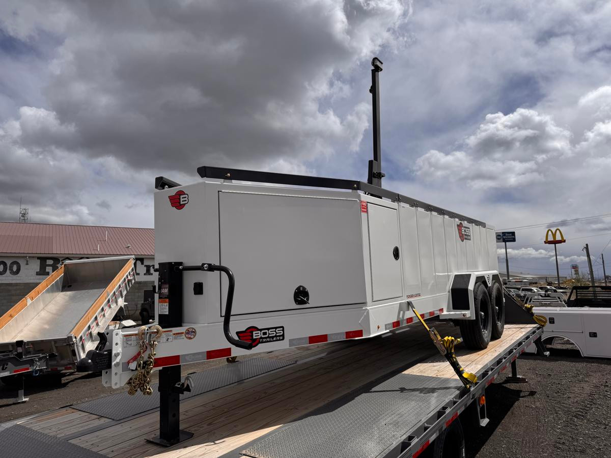 Boss Trailers 2026 880 Gallon Refueling Trailer | Tandem Axle 14K, 880 Gallon Multi-Tank, 25 GPM Pump, 35' Hose, Front/Rear Enclosure (DOT Legal)