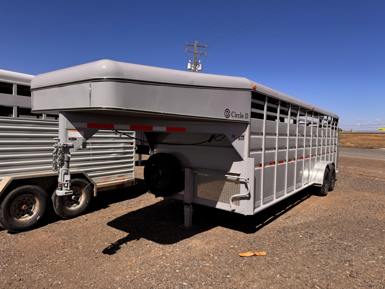 Circle D Trailers 2025 80"X24' Stock Trailer | Tandem Axle 14K, 16" OC Crossmembers, Rubber Mats