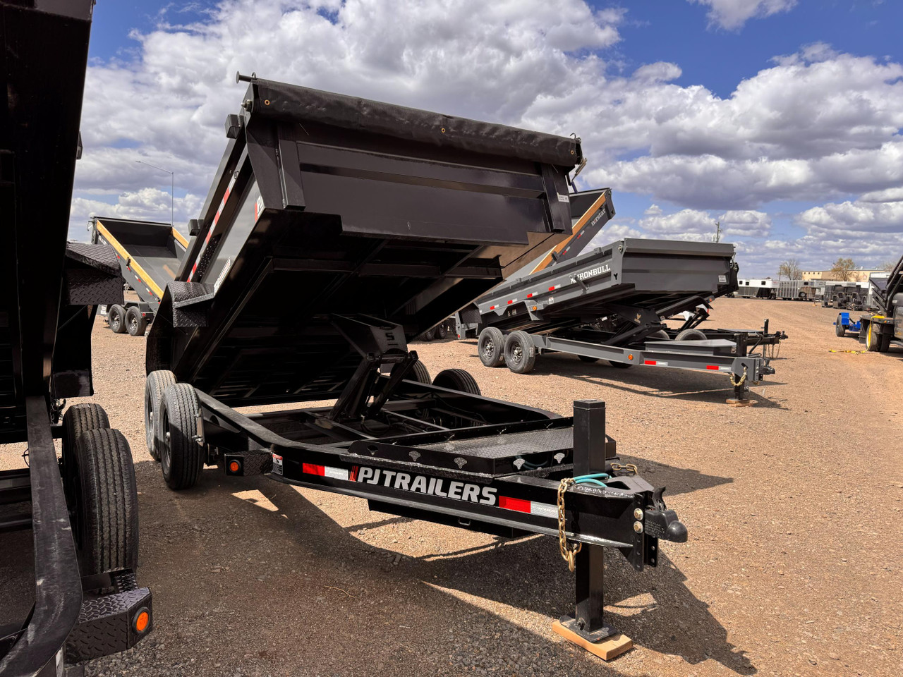 P.J. Trailers 2026 DL 83"X14' Low Profile Dump | Tandem Axle 14K, Hydraulic Jack, Drop Axles