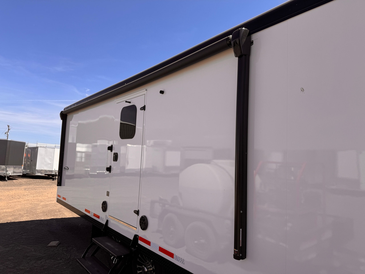 Trails West Trailers 2027 RPM FREERIDE 36' Powersport Trailer | Tandem Axle 18.6K, Living Quarters, Kitchen, Bathroom/Shower, Heated Floors