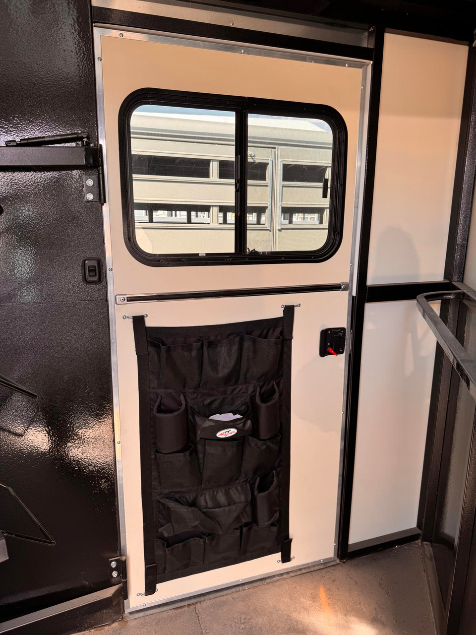Triple C Trailers 2025 TETON PLUS 84"X24' Horse Trailer | Tandem Axle 12K, 4-Horse, Tack Room With Double Doors