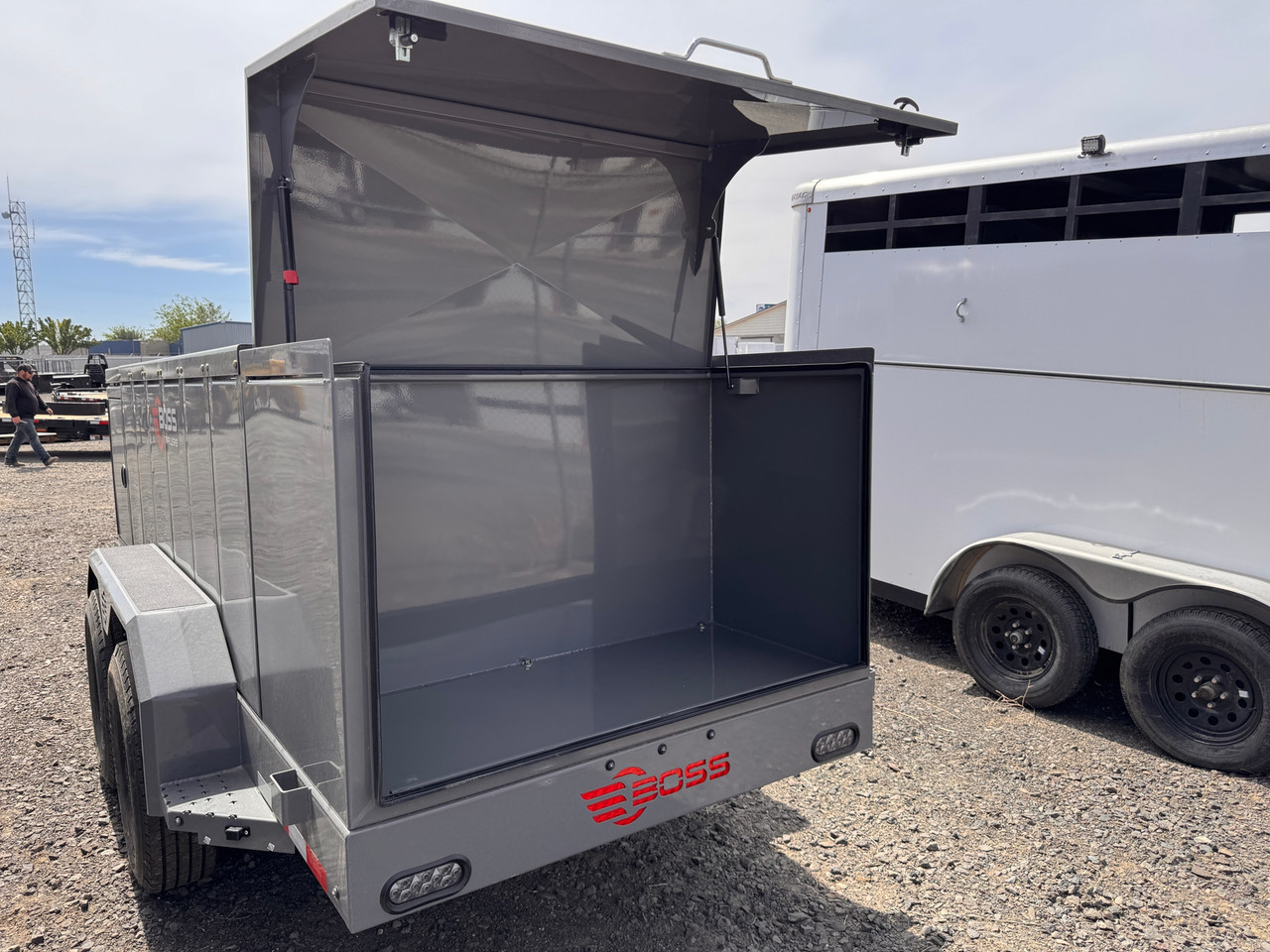 Boss Trailers 2026 660 Gallon Refueling Trailer | Tandem Axle 12K, 660 Gallon Multi-tank, 30 GPM Electric Start Gas Pump, Front/Rear Enclosure, 35' Hose Real, Flow Meter (DOT Legal)