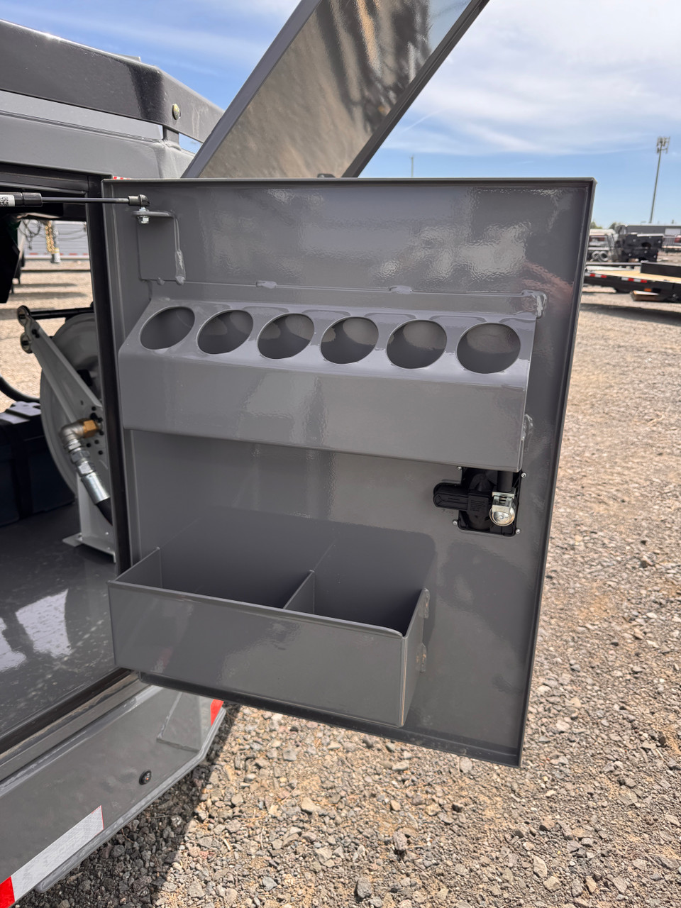 Boss Trailers 2026 660 Gallon Refueling Trailer | Tandem Axle 12K, 660 Gallon Multi-tank, 30 GPM Electric Start Gas Pump, Front/Rear Enclosure, 35' Hose Real, Flow Meter (DOT Legal)