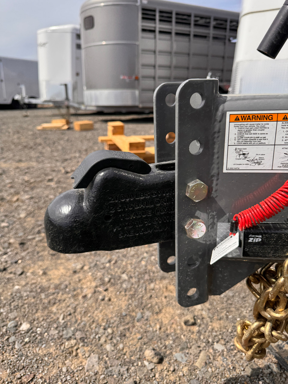 Boss Trailers 2026 660 Gallon Refueling Trailer | Tandem Axle 12K, 660 Gallon Multi-tank, 30 GPM Electric Start Gas Pump, Front/Rear Enclosure, 35' Hose Real, Flow Meter (DOT Legal)