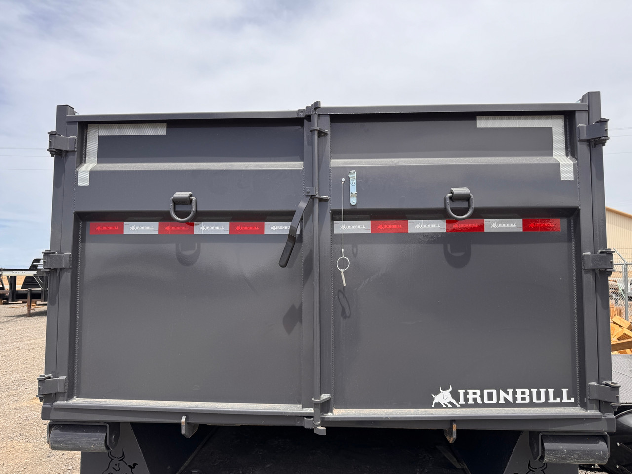 Iron Bull Trailers 2026 20' Roll Off Bins | 48" Sides