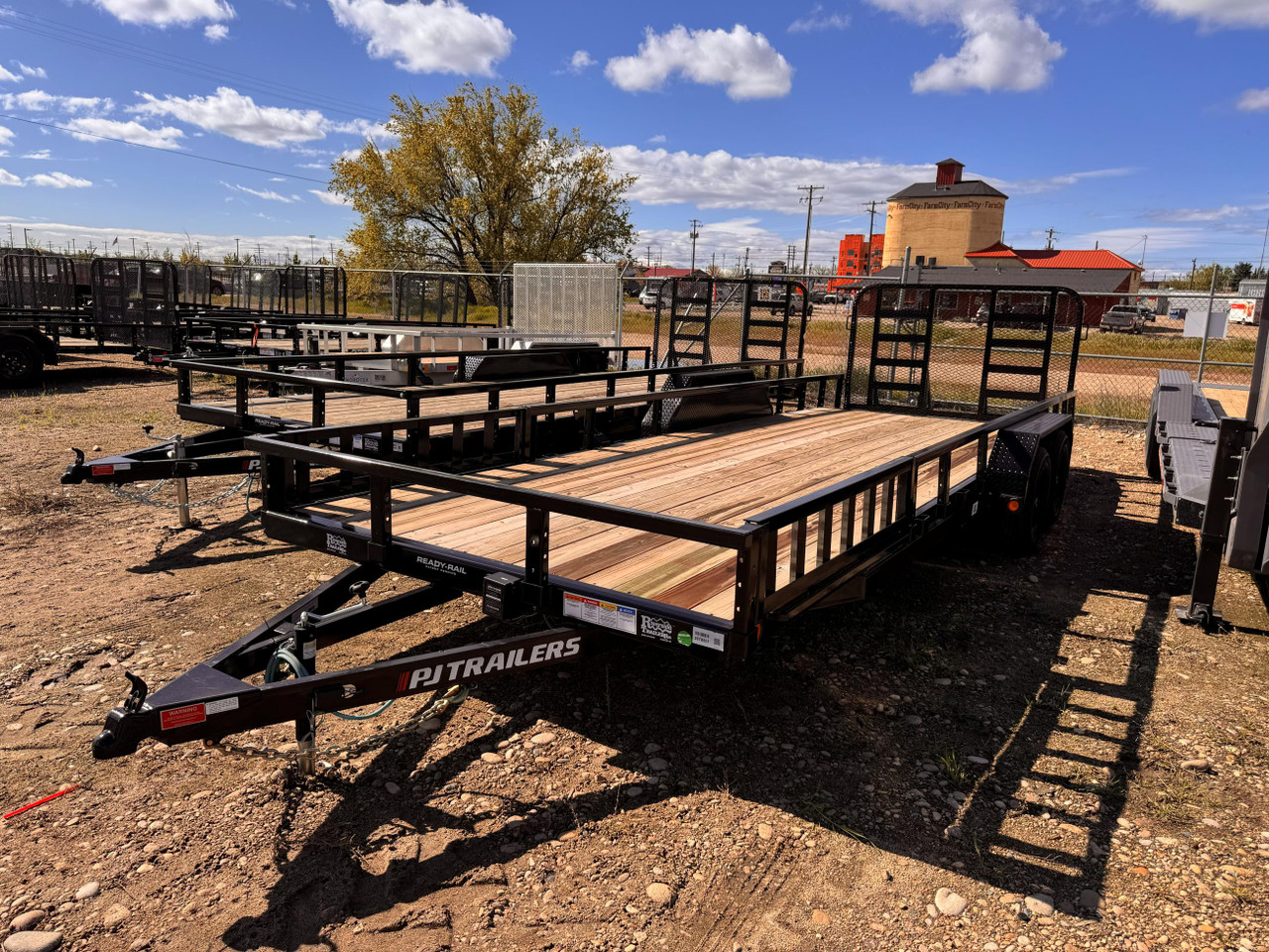 P.J. Trailers 2025 UL 83"X22' Utility Trailer | Tandem Axle 7K, HD Rampgate, Diamond Plate Fenders, Square Tube Rails, 12" OC Crossmembers, Dovetail
