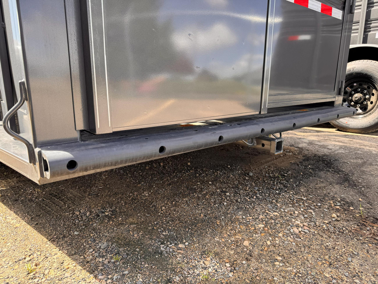 Titan Trailers 2026 STANDARD 72"X24' Stock Combo Trailer | Tandem Axle 14K, Reciver Hitch, 54" Escape Door, Tack Room, Saddle Rack