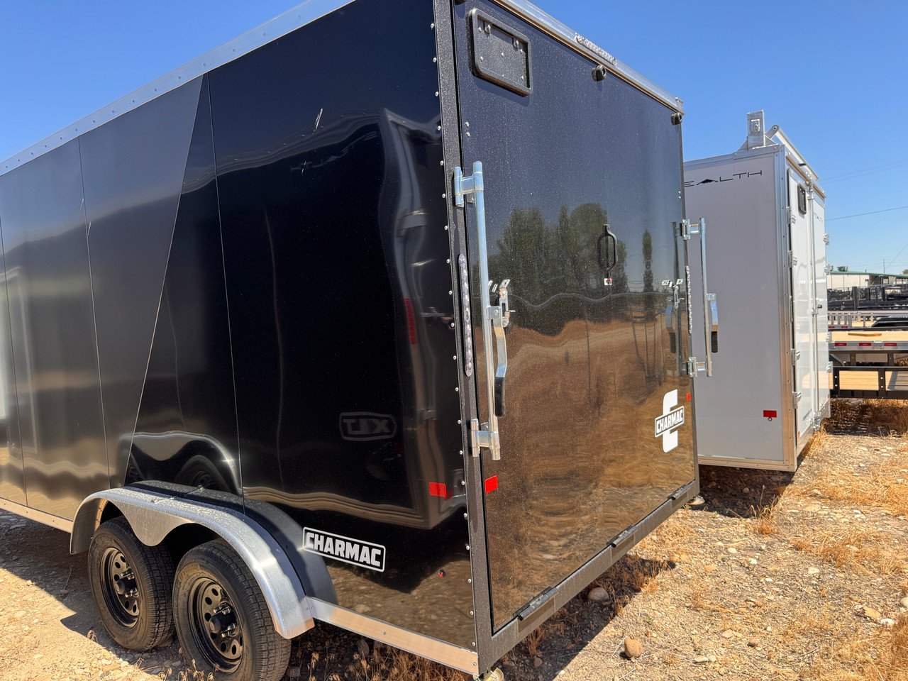 Charmac Trailers 2026 STEALTH 90"X16' V-Nose Cargo Trailer | Tandem Axle, WHITE WALLS & CEILING RUBBER DP UTV PKG, 7K