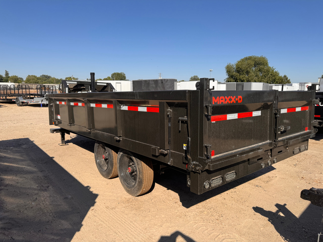 Maxx-D Trailers 2026 D9X 96"X16' Deckover Dump Trailer | Tandem Axle 17.5K, WIRELESS REMOTE