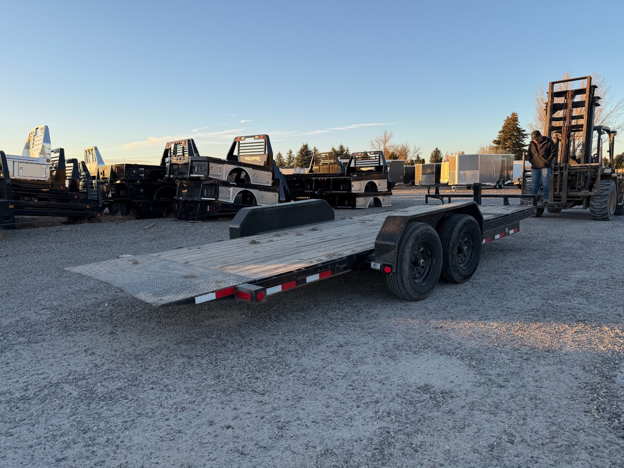 P.J. Trailers 2020 T6 20' Tilt Trailer | Tandem Axle 14K, Extended Tongue, Tool Basket, Steel Fenders