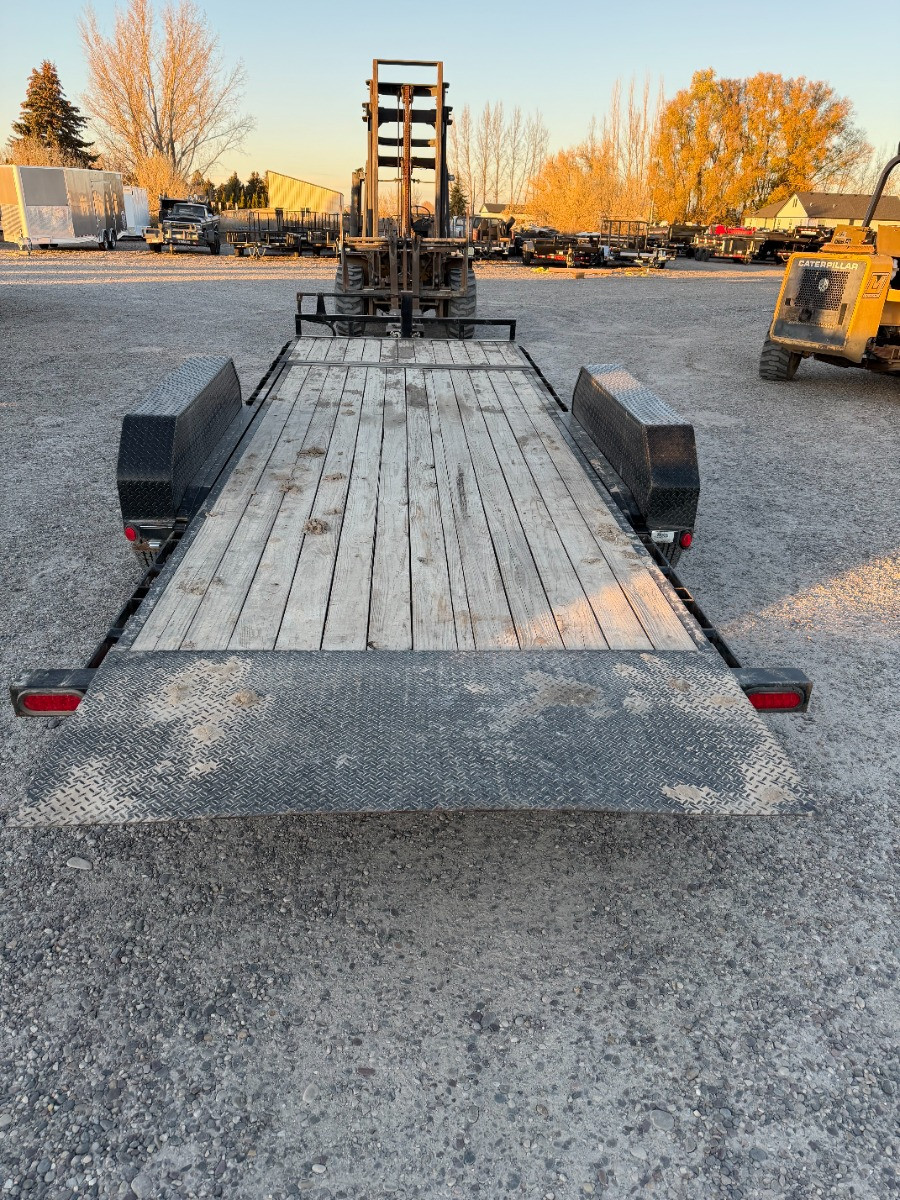 P.J. Trailers 2020 T6 20' Tilt Trailer | Tandem Axle 14K, Extended Tongue, Tool Basket, Steel Fenders