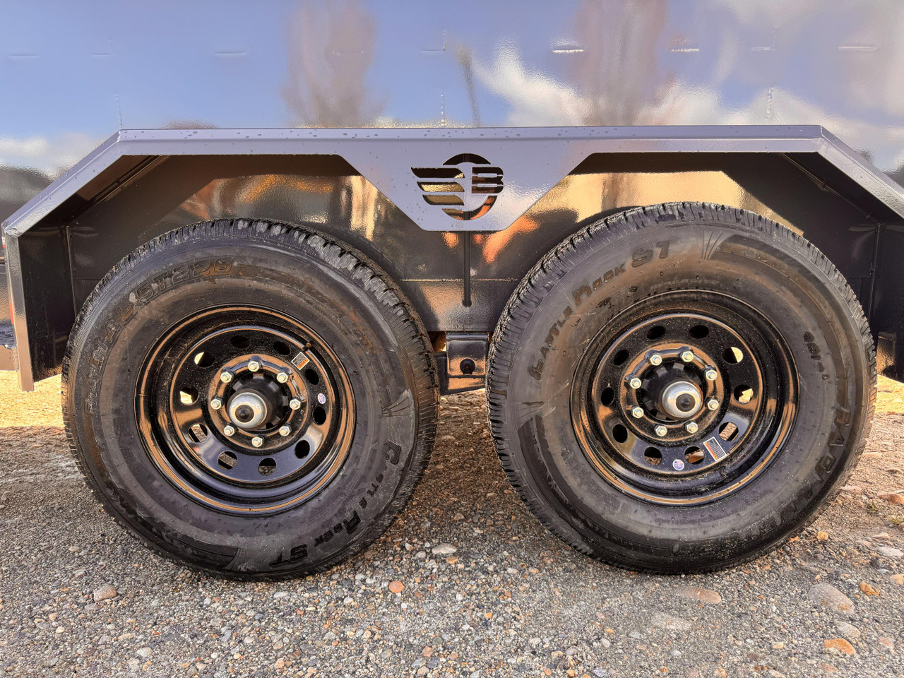 Boss Trailers 2026 990 Gallon Refueling Trailer | Tandem Axle 14K, 990 Gallon Tank, 20 GPM Electric Pump, Small Storage, Charging Kit (Farm Use Only)
