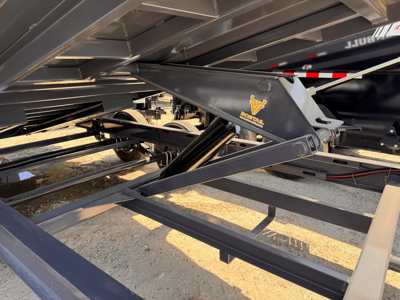 Iron Bull Trailers 2026 DWB 83"X16' Scissor Dump Trailer | Tandem Axle 14.999K, 24" Sides, 7 Ga Floor, 10 Ga Sides, Slide In Ramps, Tarp Kit, 2 Way Gate