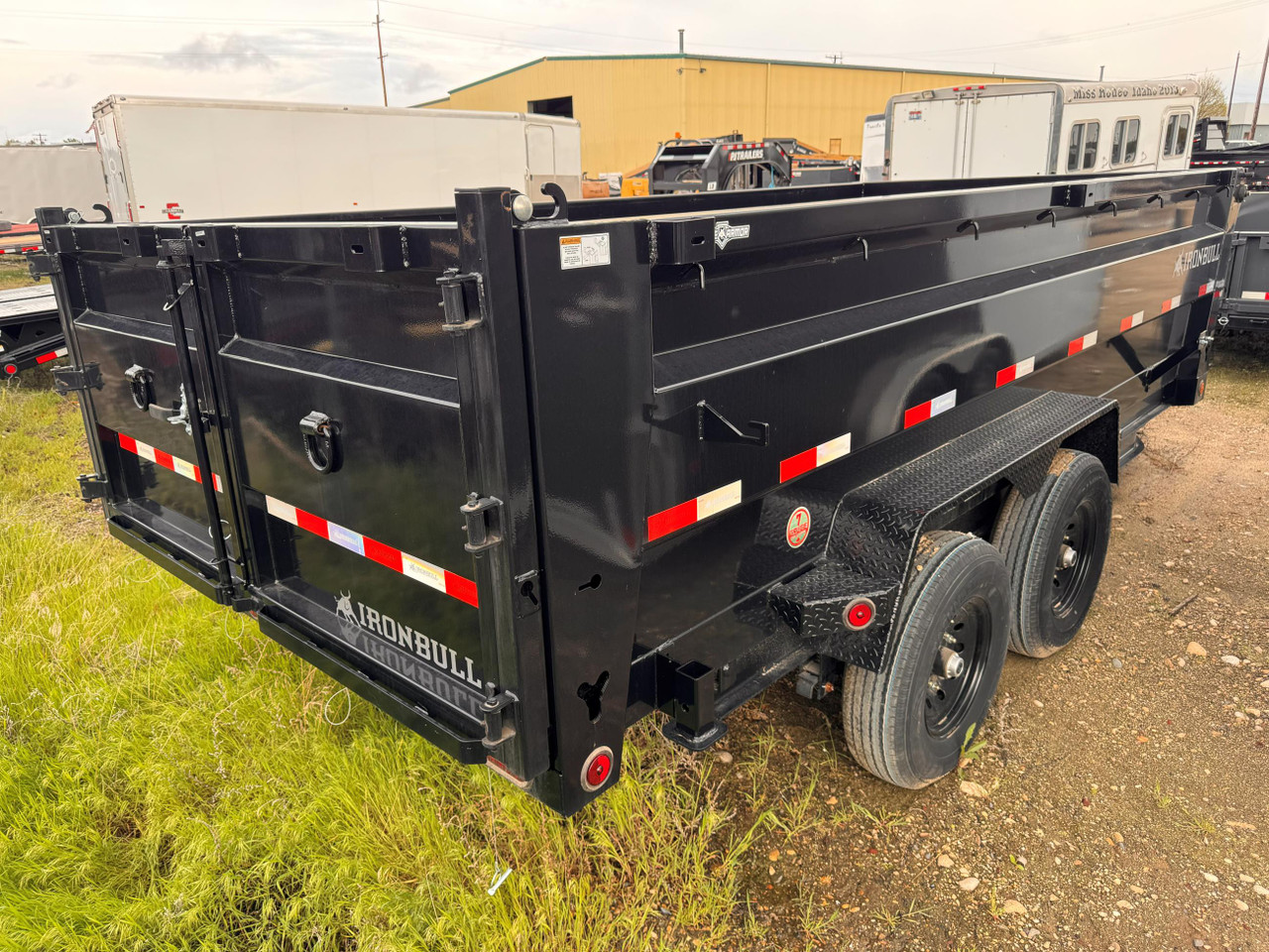 Iron Bull Trailers 2025 DTB 83"X16' Scissor Dump Trailer | Tandem Axle 14.999K, 36" Sides