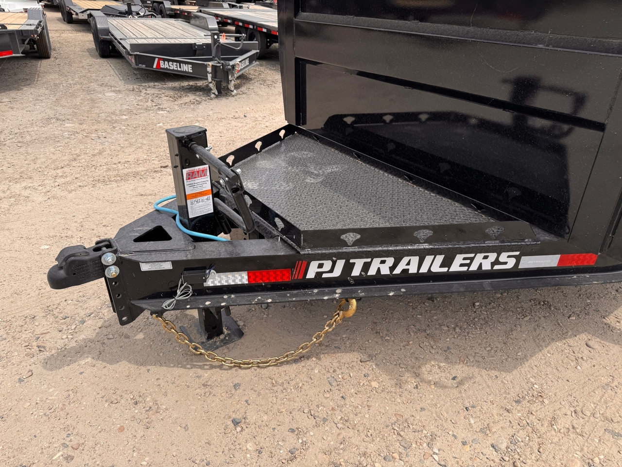 P.J. Trailers 2027 DM 83"X14' Scissor Dump Trailer | Tandem Axle 14K, 36" Sides