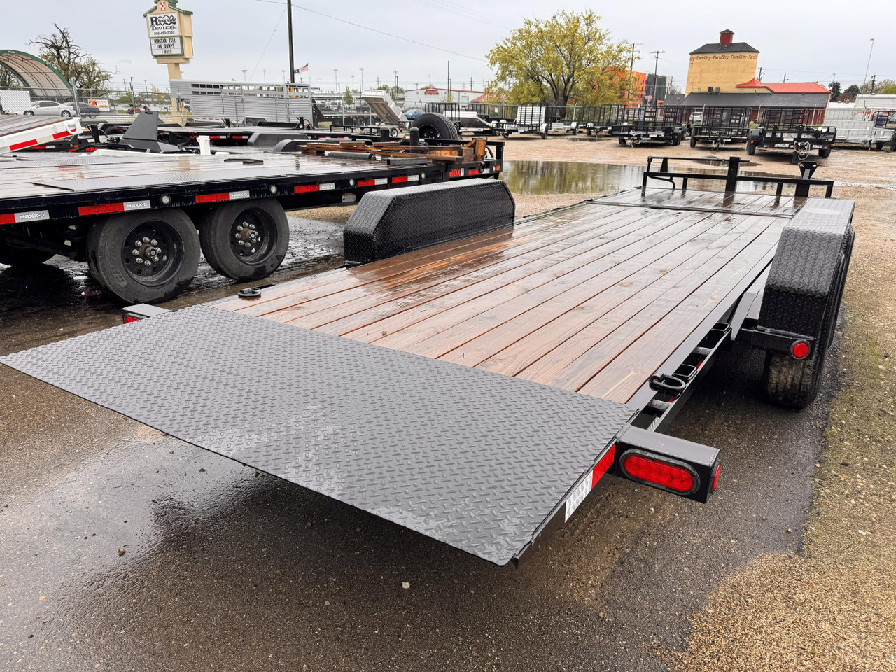 P.J. Trailers 2025 T6 22' Equipment Tilt Trailer | Tandem Axle 14K