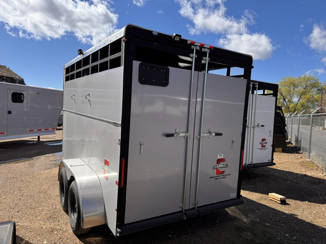 Triple C Trailers 2024 SAWTOOTH Horse Trailer | Tandem Axle 7K, 2-Horse, Swingout Saddle Rack, Door Organizer, Ext Load Lights, Spare Tire