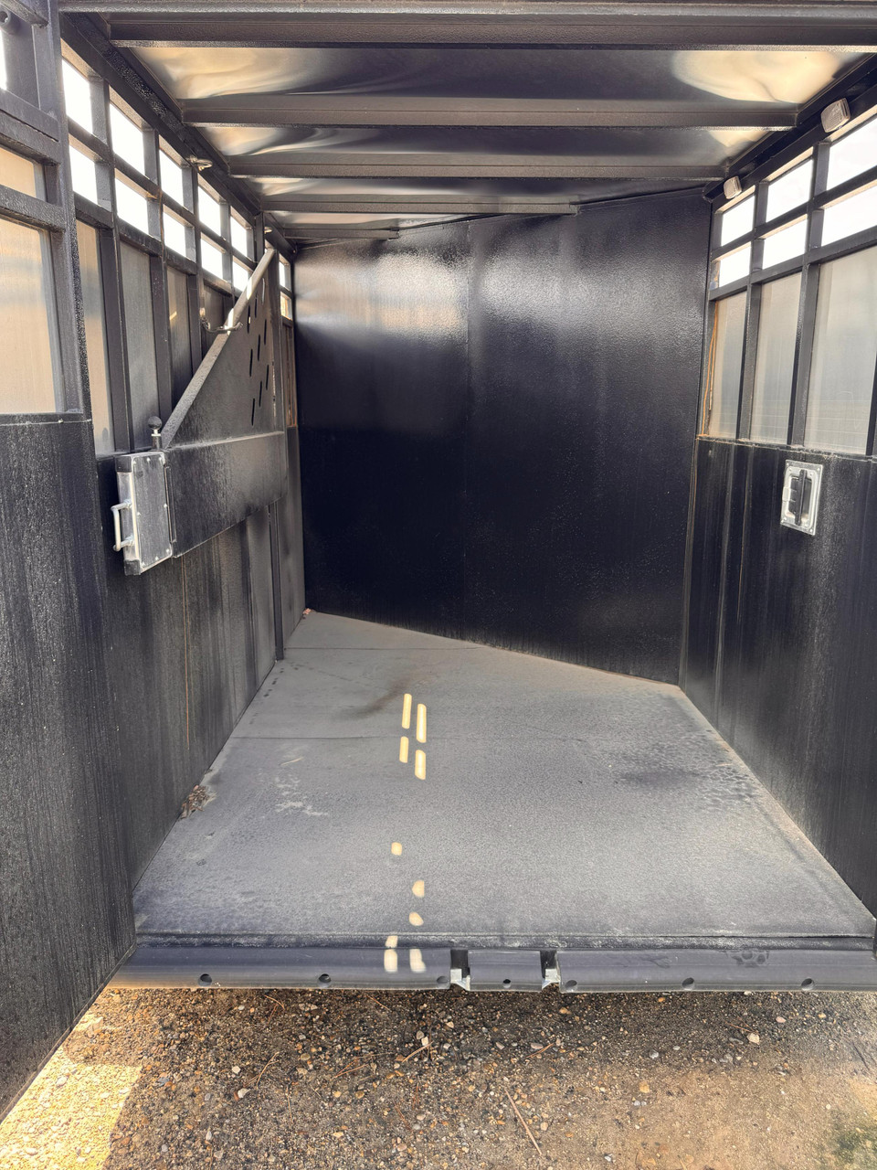 Triple C Trailers 2024 SAWTOOTH Horse Trailer | Tandem Axle 7K, 2-Horse, Swingout Saddle Rack, Door Organizer, Ext Load Lights, Spare Tire