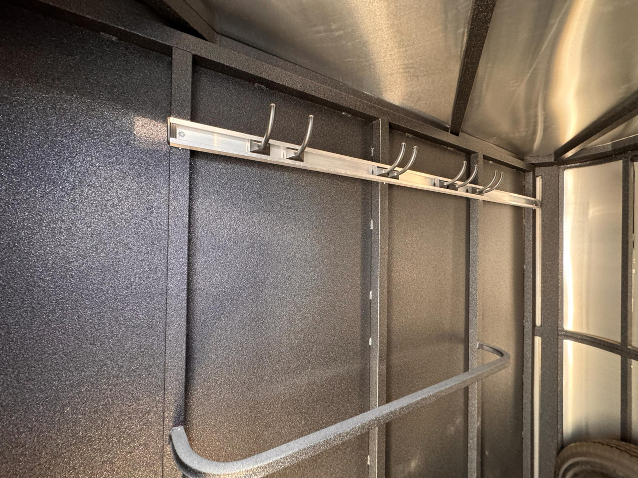 Triple C Trailers 2024 SAWTOOTH Horse Trailer | Tandem Axle 7K, 2-Horse, Swingout Saddle Rack, Door Organizer, Ext Load Lights, Spare Tire