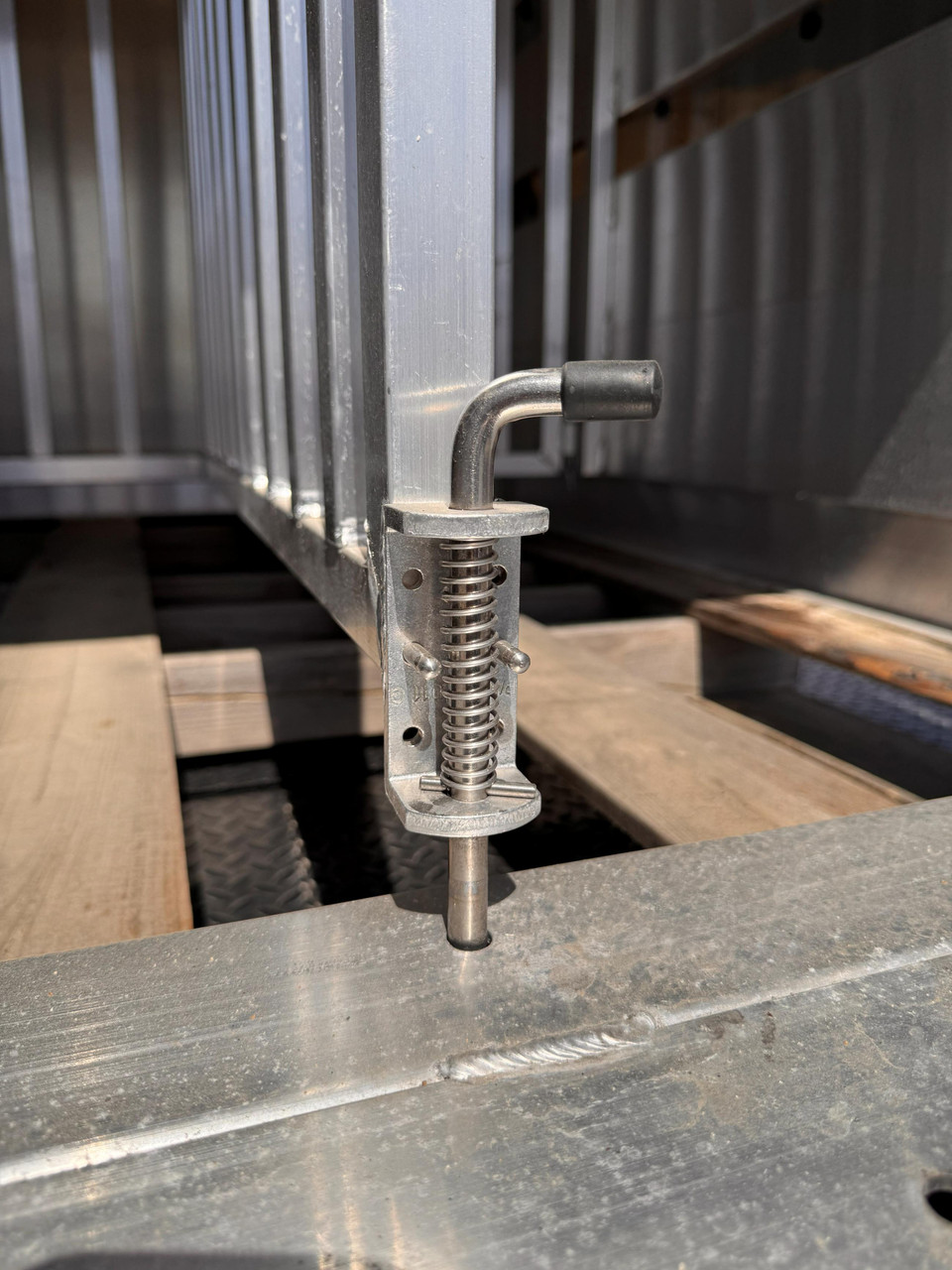 Hillsboro Trailers 48"X6' Stock Pickup Bed Box | 14K, Aluminum, Plexiglass Installed, Dual Divider